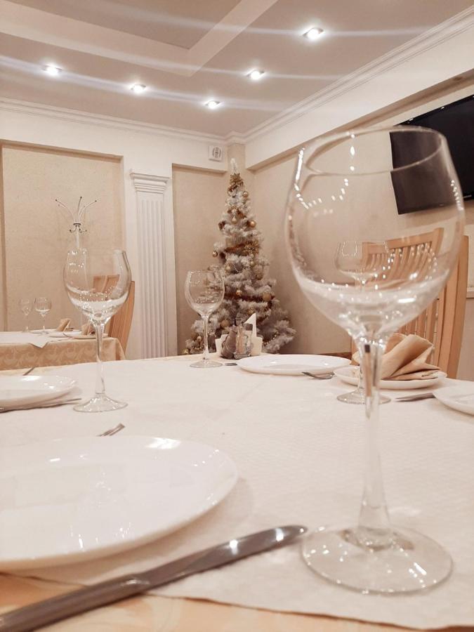 Hotel Vetraz Vitebsk Luaran gambar